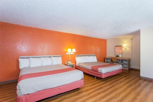 Motel 6 San Francisco Downtown - image 31
