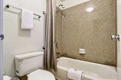 Motel 6 San Francisco Downtown - image 38