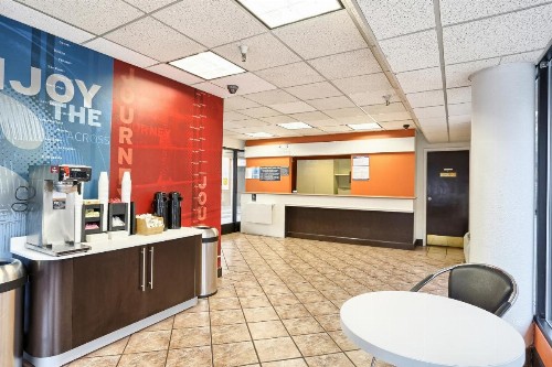 Motel 6 San Francisco Downtown - image 4