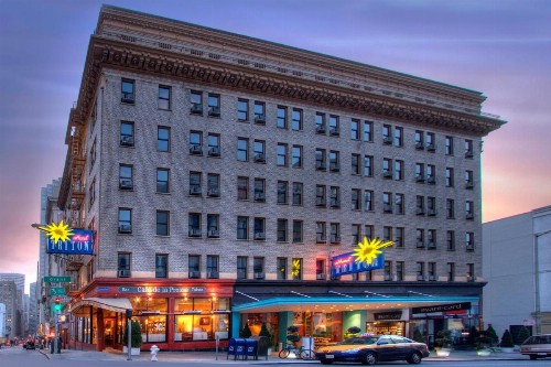 Hotel Triton - image 3