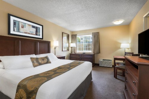 Travelodge by Wyndham San Francisco Bay - image 8