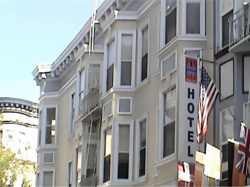 Minna Hotel - image 5