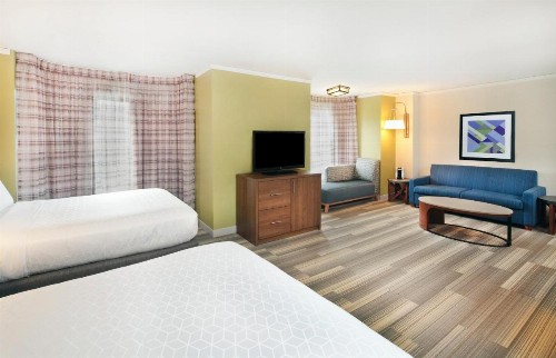 Holiday Inn Express Hotel & Suites Fisherman's Wharf an IHG Hotel - image 14