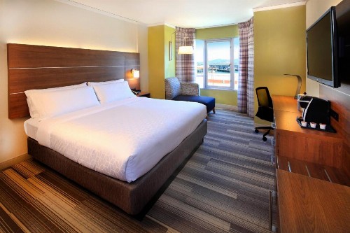 Holiday Inn Express Hotel & Suites Fisherman's Wharf an IHG Hotel - image 40