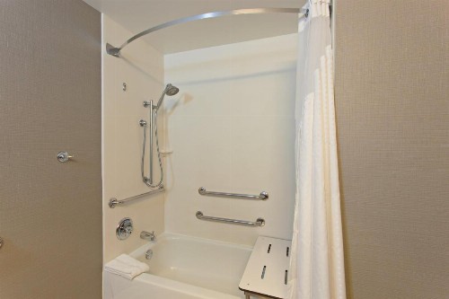 Holiday Inn Express Hotel & Suites Fisherman's Wharf an IHG Hotel - image 41