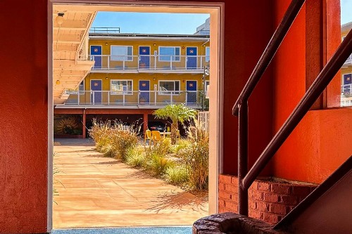 Hotel Del Sol - image 11