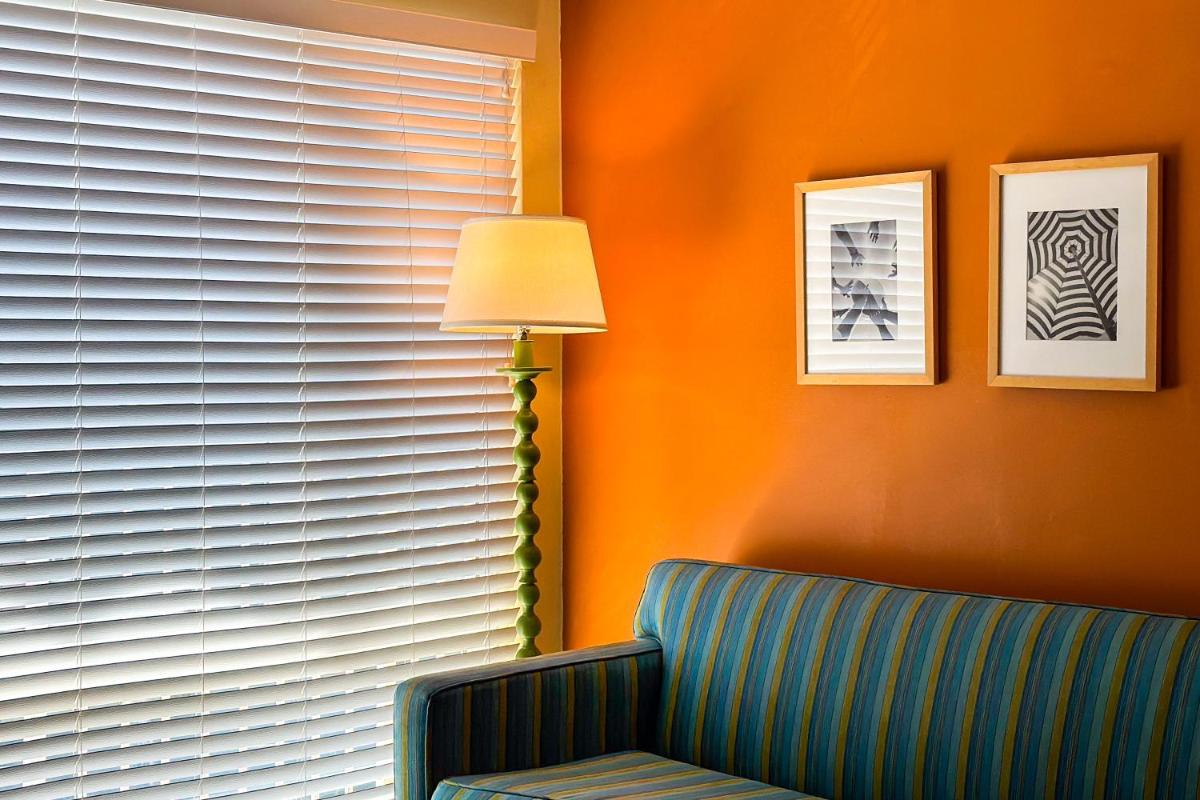 Hotel Del Sol - image 2