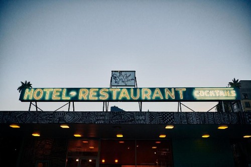 Phoenix Hotel - image 44