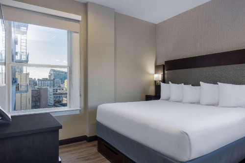Super 8 by Wyndham San Francisco/Union Square Area - image 26