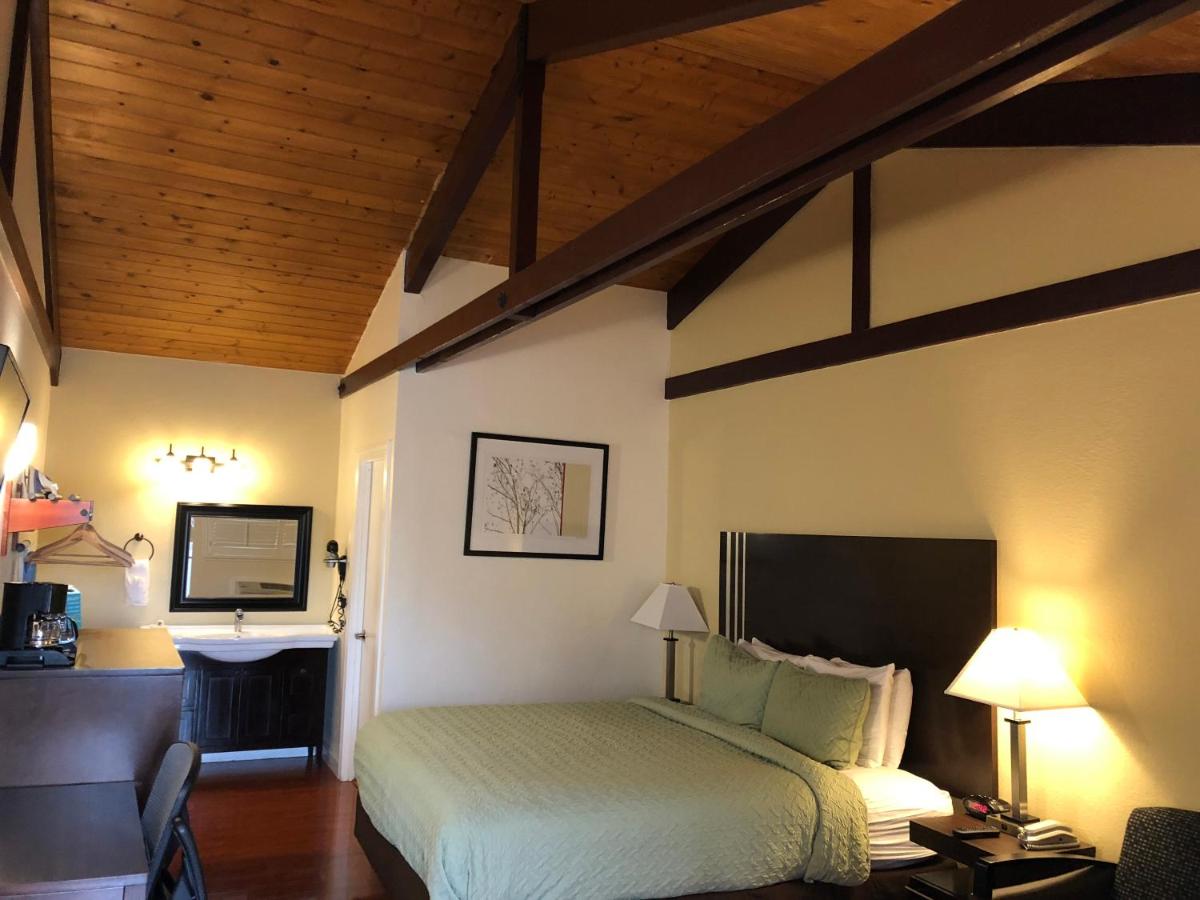 Lombard Plaza Motel - main image
