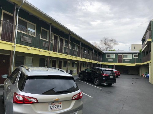 Lombard Plaza Motel - image 9