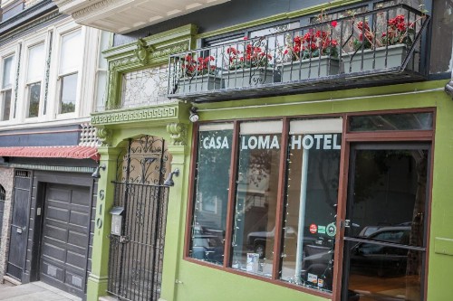 Casa Loma Hotel