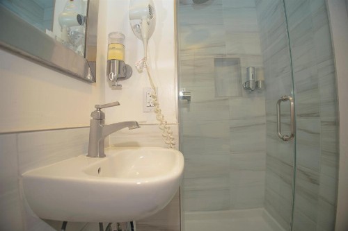 Casa Loma Hotel - image 31