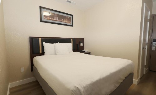 Casa Loma Hotel - image 37