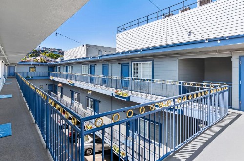 Super 8 by Wyndham San Francisco/Near the Marina - image 8