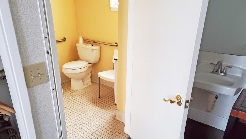 Pacific Heights Inn - image 18