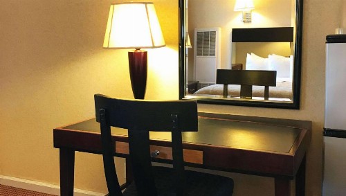 Pacific Heights Inn - image 30