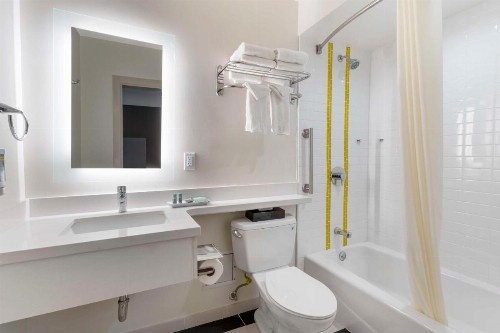 Best Western Red Coach Inn - image 22