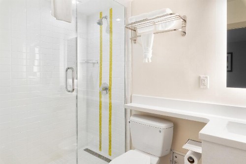 Best Western Red Coach Inn - image 30