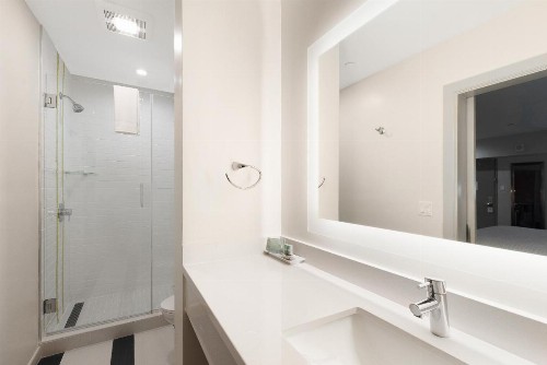 Best Western Red Coach Inn - image 31