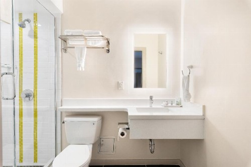 Best Western Red Coach Inn - image 33
