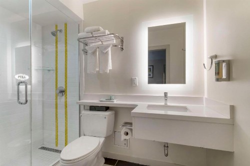 Best Western Red Coach Inn - image 37