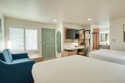 Redwood Inn - image 9