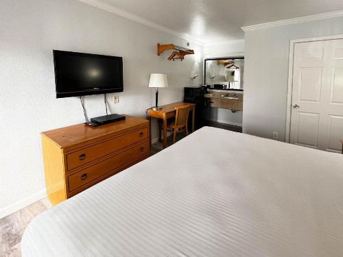 Travel Inn - image 6