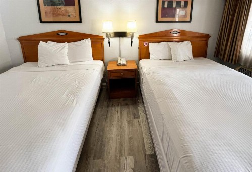 Travel Inn - image 1