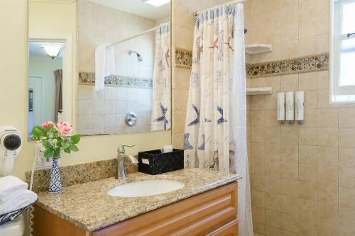 Marina Motel - image 31