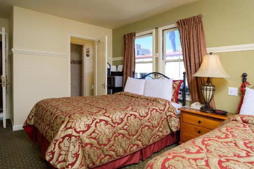Marina Motel - image 33