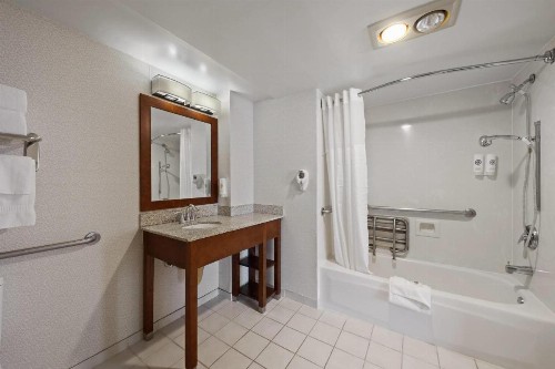Comfort Inn By the Bay Hotel San Francisco - image 13