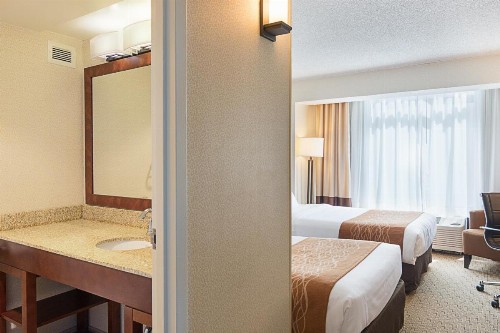 Comfort Inn By the Bay Hotel San Francisco - image 41