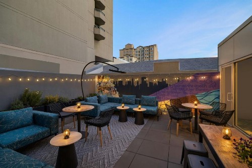 Courtyard by Marriott San Francisco Union Square - image 6