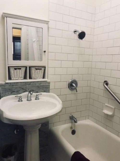 Mayflower Hotel - image 19