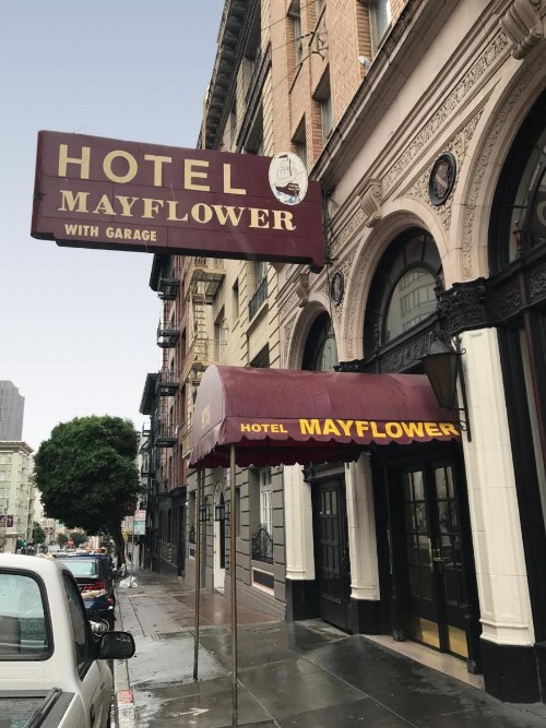 Mayflower Hotel - image 26