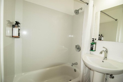 The Bartlett Hotel and Guesthouse - image 14