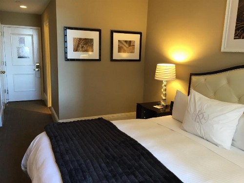 Kensington Park Hotel - image 15