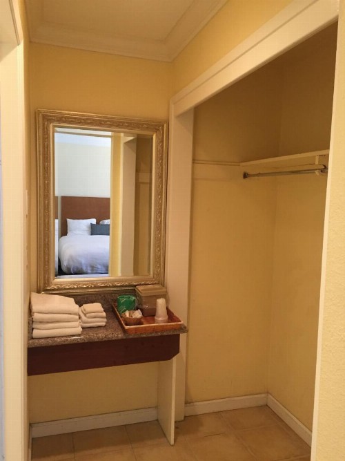 Surf Motel - image 20