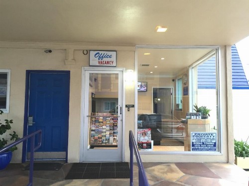 Surf Motel - image 9