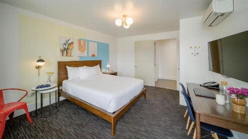 Beck's Motor Lodge - image 11