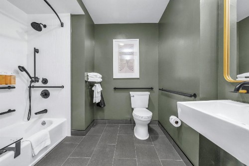 Nob Hill Hotel - image 36