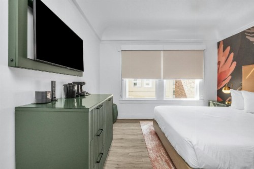 Nob Hill Hotel - image 49