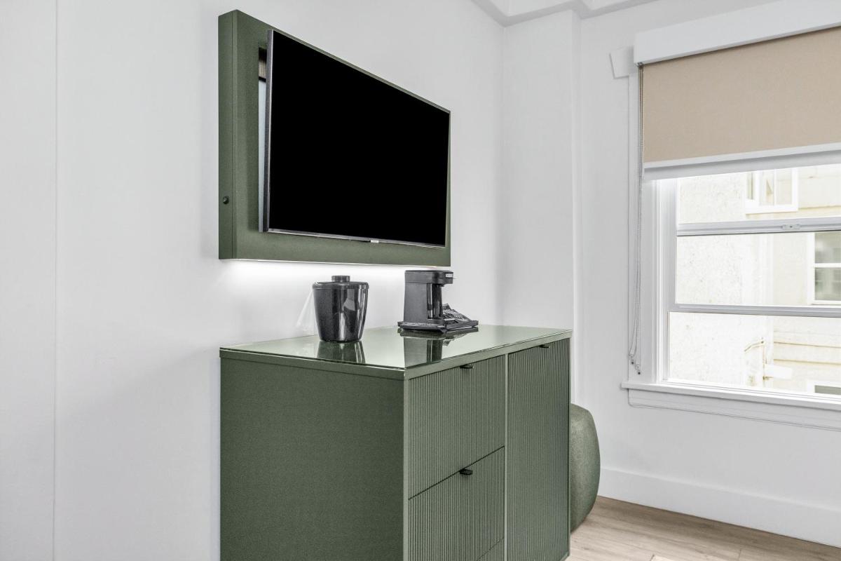 Nob Hill Hotel - image 5