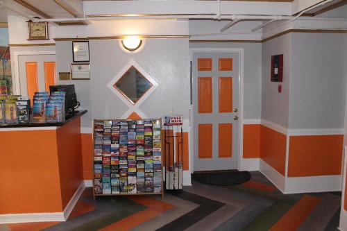 Layne Hotel - image 14