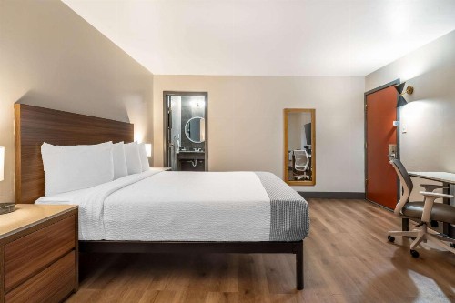 La Luna Inn a C-Two Hotel - image 14