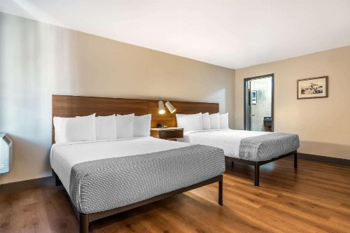 La Luna Inn a C-Two Hotel - image 22