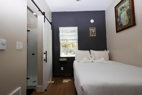 San Remo Hotel - image 7