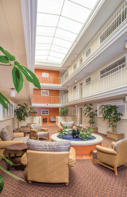 The Suites at Fisherman's Wharf - image 7