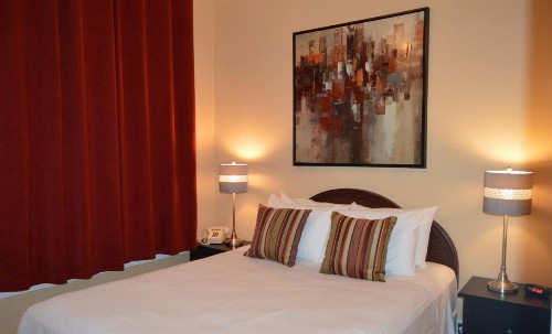 SF Plaza Hotel - image 6